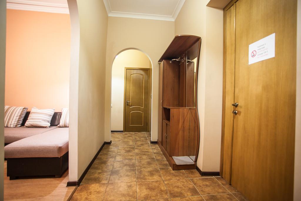 Apartment On Khreshchatyk 21 Kiev Chambre photo